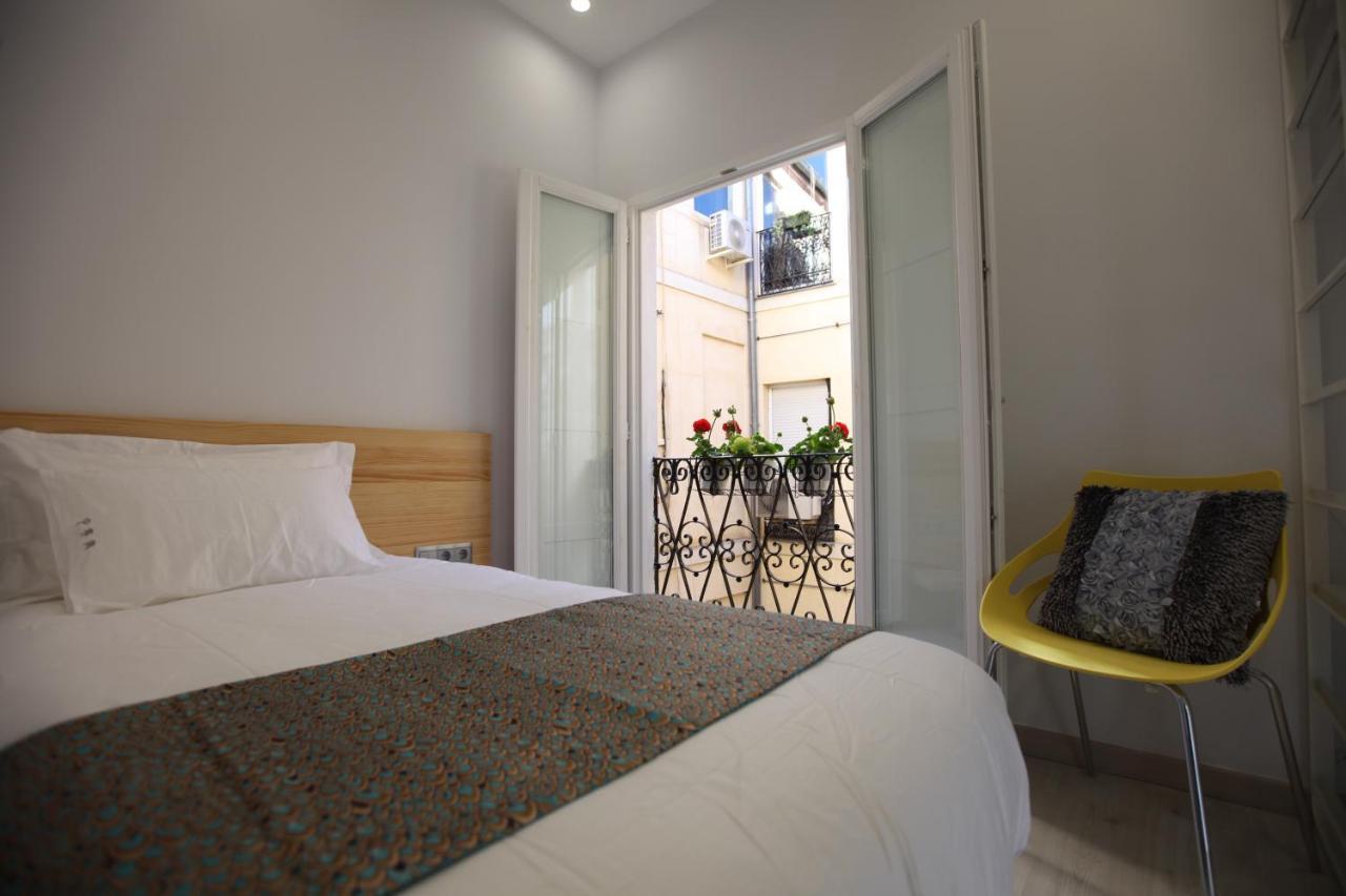 Single Room with Private Bathroom,766763773:JPEG